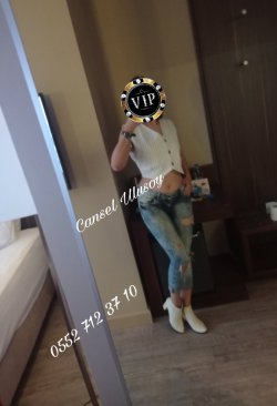 Picsart_23-11-26_01-52-45-882.jpg
